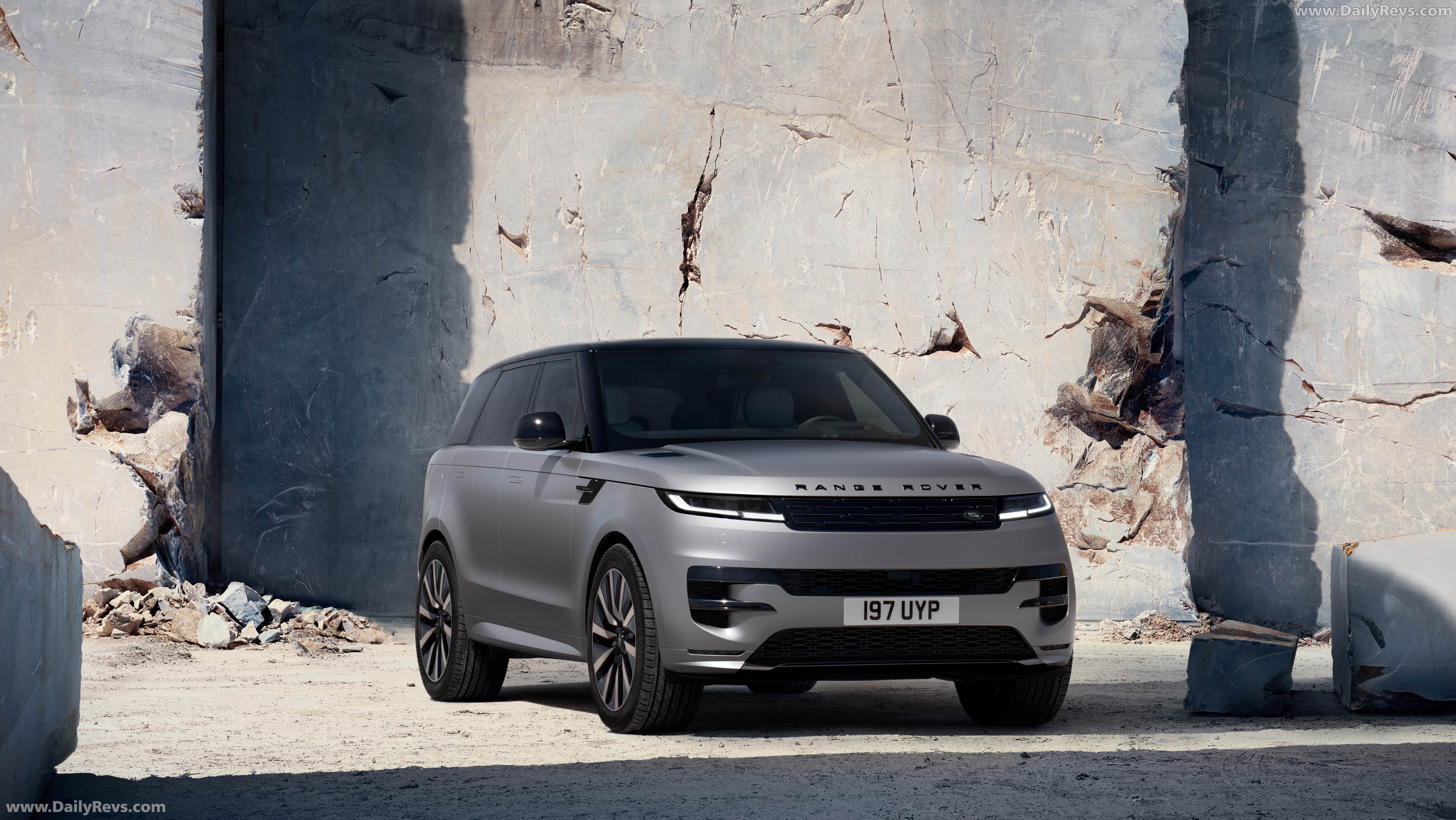 2027 Land Rover Range Rover Sport Electric Front View